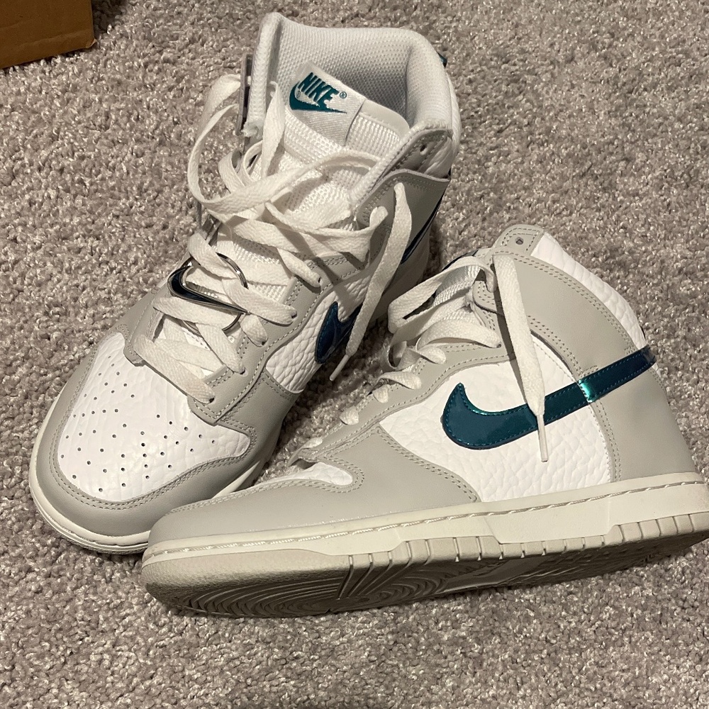 High Top Dunks - image 2